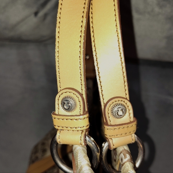 SALVATORE FERRAGAMO SIGARO MONOGRAM CANVAS WITH TAN LEATHER TOTE / SHOULDER BAG - Picture 11 of 16